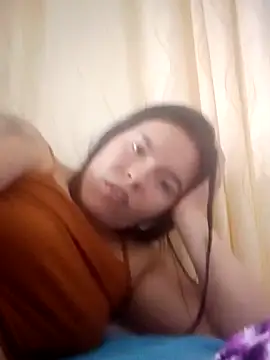 Snapshot of krolay16 chatting on March 18, 2025, 2:40 am krolay16 online show from March 18, 2025, 2:40 am