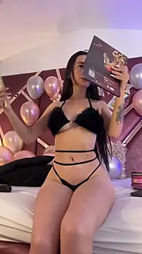 Snapshot of DanielaMedinaa chatting on October 13, 2025, 8:54 pm DanielaMedinaa online show from October 13, 2025, 8:54 pm