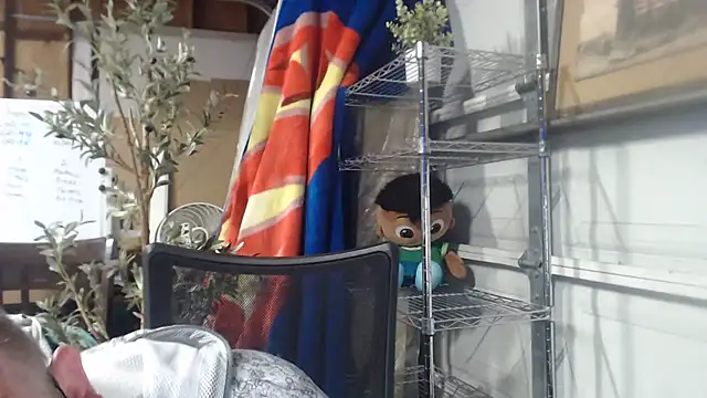 Snapshot of Randomoldguy615 chatting on March 16, 2025, 11:37 pm Randomoldguy615 online show from March 16, 2025, 11:37 pm