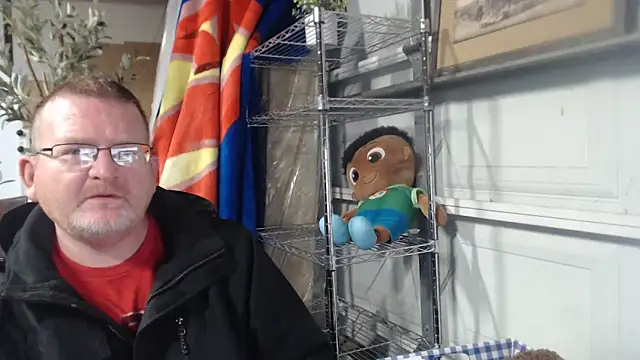 Snapshot of Randomoldguy615 chatting on March 22, 2025, 1:32 am Randomoldguy615 online show from March 22, 2025, 1:32 am