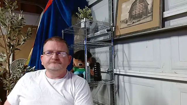 Snapshot of Randomoldguy615 chatting on February 26, 2025, 1:14 am Randomoldguy615 online show from February 26, 2025, 1:14 am