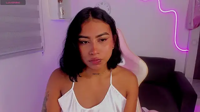 Ivyy Moon  online show from September 12, 2025, 2:55 am