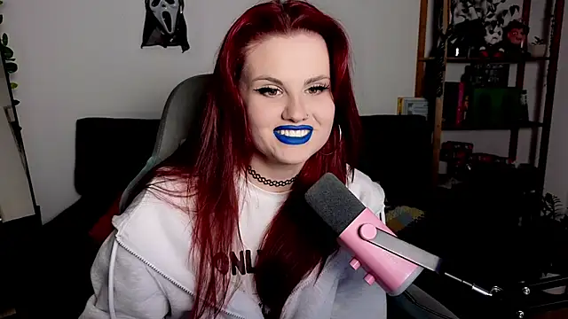 Snapshot of Della_Ideal chatting on December 1, 2025, 6:09 pm Della Ideal online show from December 1, 2025, 6:09 pm