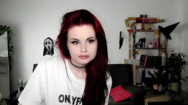 Della Ideal online show from October 21, 2025, 8:47 am