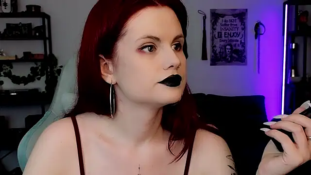 Snapshot of Della_Ideal chatting on July 20, 2026, 5:15 pm Della Ideal online show from July 20, 2026, 5:15 pm