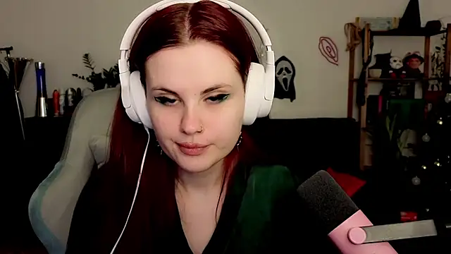 Snapshot of Della_Ideal chatting on January 10, 2026, 2:01 pm Della Ideal online show from January 10, 2026, 2:01 pm