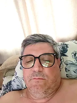 Snapshot of Flati chatting on January 7, 2026, 4:12 pm Flati online show from January 7, 2026, 4:12 pm