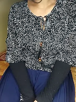 Snapshot of geetha_telugu_kan277 chatting on November 26, 2025, 5:46 pm geetha telugu kan277 online show from November 26, 2025, 5:46 pm