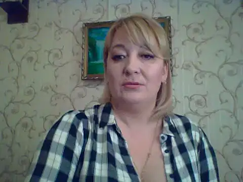 ArielXLoveresss online show from March 6, 2025, 2:51 pm