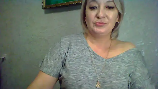 ArielXLoveresss online show from November 8, 2025, 10:24 pm