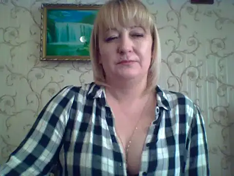 ArielXLoveresss online show from March 21, 2025, 2:29 pm