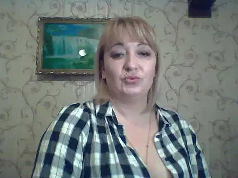 ArielXLoveresss online show from March 16, 2025, 8:10 am