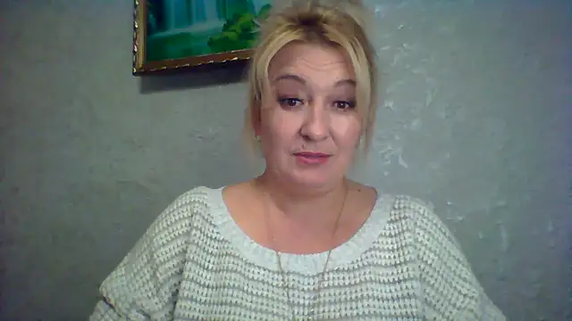 ArielXLoveresss online show from October 11, 2025, 6:09 pm