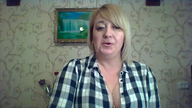 ArielXLoveresss online show from March 10, 2025, 12:06 pm