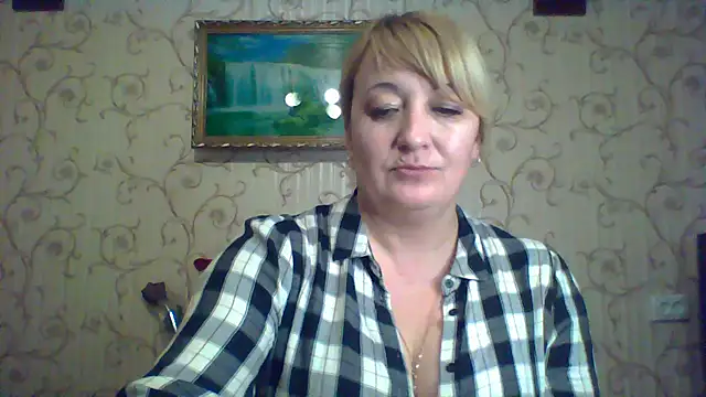 ArielXLoveresss online show from March 8, 2025, 6:37 pm