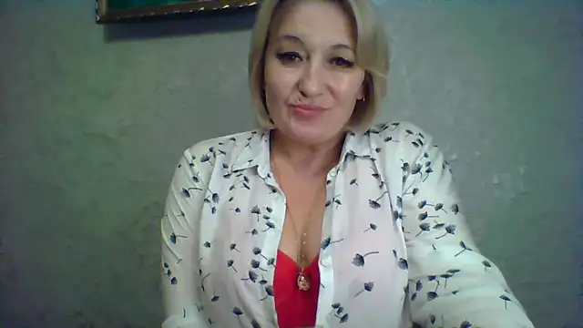 ArielXLoveresss online show from November 4, 2025, 6:22 pm