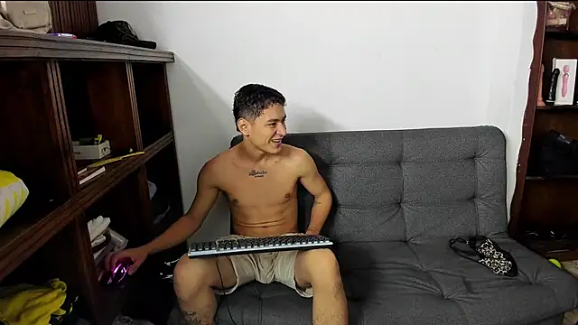 Snapshot of Ixchell_dewei chatting on March 14, 2025, 11:32 pm Ixchell dewei online show from March 14, 2025, 11:32 pm