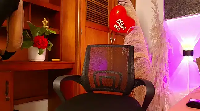 Dante bre online show from March 8, 2025, 4:06 pm