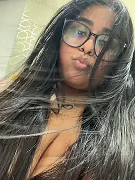 virginbrunette99 online show from July 17, 2026, 6:32 am