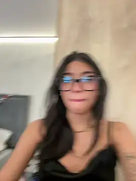 DaliaCruz online show from February 10, 2026, 9:58 pm