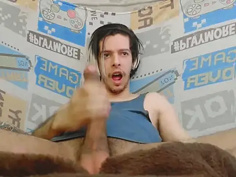 blondetwink online show from April 13, 2026, 6:12 pm