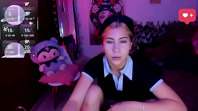 Snapshot of Minami_Nakamura chatting on January 14, 2026, 12:47 am Minami Nakamura online show from January 14, 2026, 12:47 am