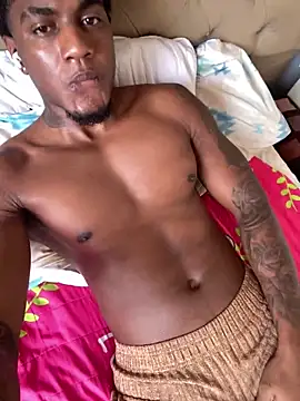 Snapshot of LOGAN_DRAKE chatting on March 3, 2025, 7:17 pm LOGAN DRAKE online show from March 3, 2025, 7:17 pm