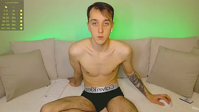 Snapshot of your_super_hero chatting on December 23, 2025, 3:39 am your super hero online show from December 23, 2025, 3:39 am