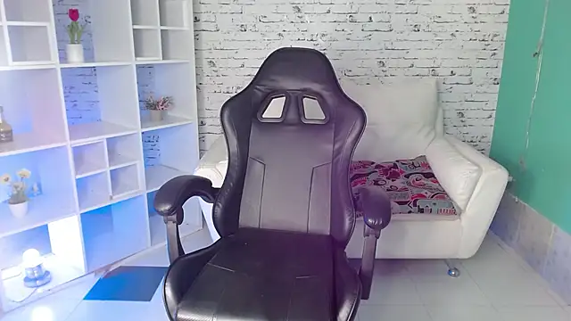 liss greys1 online show from March 2, 2025, 8:46 pm