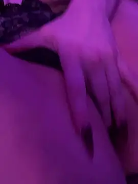 ChrryFoxx online show from February 25, 2025, 11:10 am