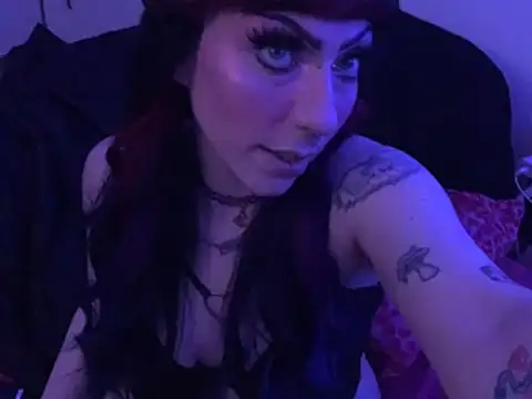 Snapshot of ChrryFoxx chatting on March 6, 2026, 1:28 pm ChrryFoxx online show from March 6, 2026, 1:28 pm