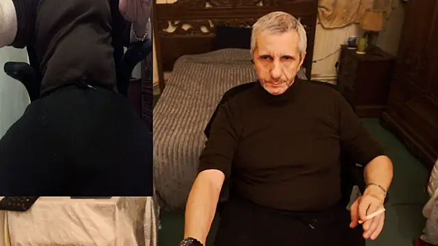 maxdaddy690 online show from November 5, 2025, 10:13 pm