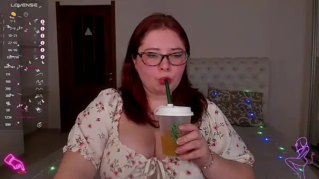 Lily lu one online show from March 8, 2025, 9:29 pm