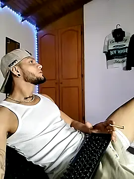 Snapshot of morenosiam chatting on November 16, 2025, 6:29 am morenosiam online show from November 16, 2025, 6:29 am