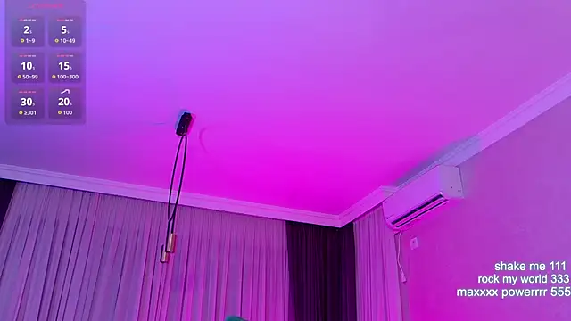 CutiePie69   online show from May 1, 2026, 7:19 pm