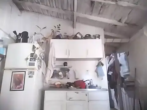 Fellyna online show from November 10, 2025, 1:16 pm