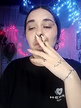 Fellyna online show from September 28, 2025, 6:48 pm