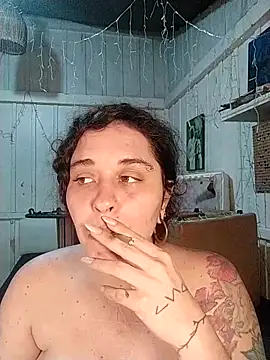 Fellyna online show from September 13, 2025, 6:41 pm