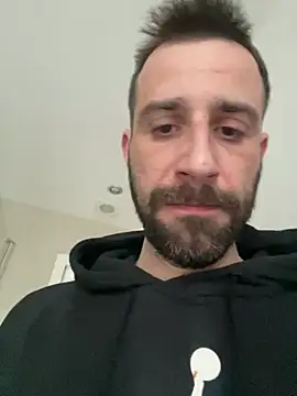 Snapshot of gryzoon chatting on April 14, 2026, 4:50 am gryzoon online show from April 14, 2026, 4:50 am