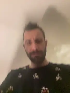 Snapshot of gryzoon chatting on March 2, 2026, 2:45 am gryzoon online show from March 2, 2026, 2:45 am