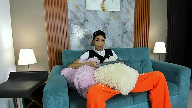 Snapshot of KING_OFF_BOYS chatting on March 9, 2026, 1:14 pm KING OFF BOYS online show from March 9, 2026, 1:14 pm