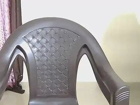 Snapshot of Missbebo1 chatting on March 4, 2025, 6:04 am Missbebo1 online show from March 4, 2025, 6:04 am