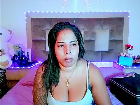 indiantopaz694u online show from May 8, 2026, 4:16 am
