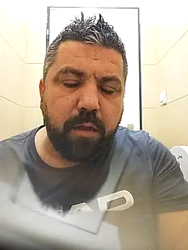 Snapshot of Alexander18edd chatting on December 1, 2025, 12:28 pm Alexander18edd online show from December 1, 2025, 12:28 pm