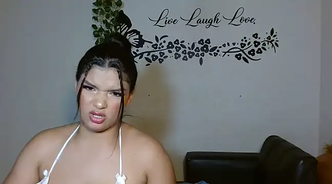 Adele Adkins19 online show from March 12, 2025, 6:32 pm