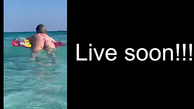 Snapshot of _Allie_ chatting on October 30, 2025, 6:01 am Allie online show from October 30, 2025, 6:01 am