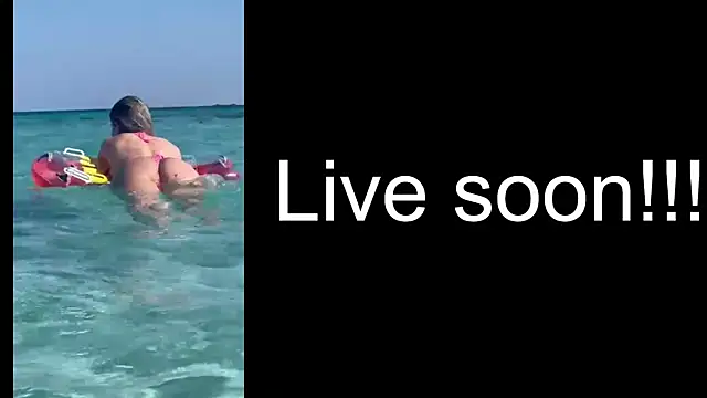 Snapshot of _Allie_ chatting on November 11, 2025, 5:35 am Allie online show from November 11, 2025, 5:35 am