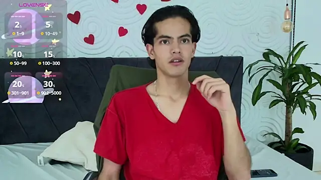Maximoherrera 16 online show from May 6, 2026, 12:20 pm