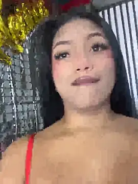 Snapshot of Nicoll_Evans_ chatting on December 2, 2025, 1:57 pm Nicoll Evans online show from December 2, 2025, 1:57 pm