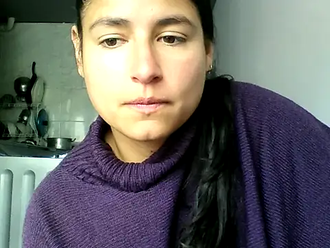 Snapshot of Escarcha-blue chatting on March 5, 2025, 4:57 pm Escarcha-blue online show from March 5, 2025, 4:57 pm